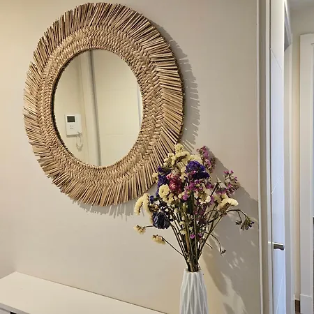 Lime Golden Star, アパート